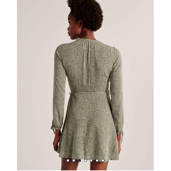 Abercrombie & Fitch Olive Green Wrap Dress, Size L - Picture 2 of 5